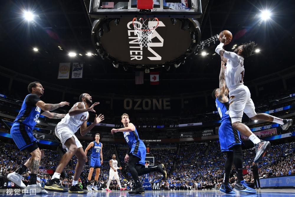 他不仅能重 他不仅能重