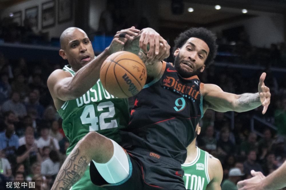 在首场对阵 在首场对阵